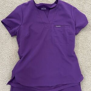 Jaanuu purple scrub set - XS